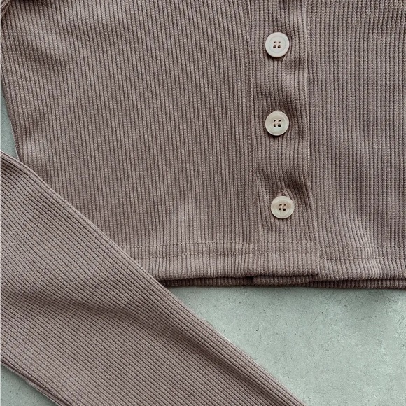 Oak + Fort button cropped top (NWOT) - Picture 8 of 8
